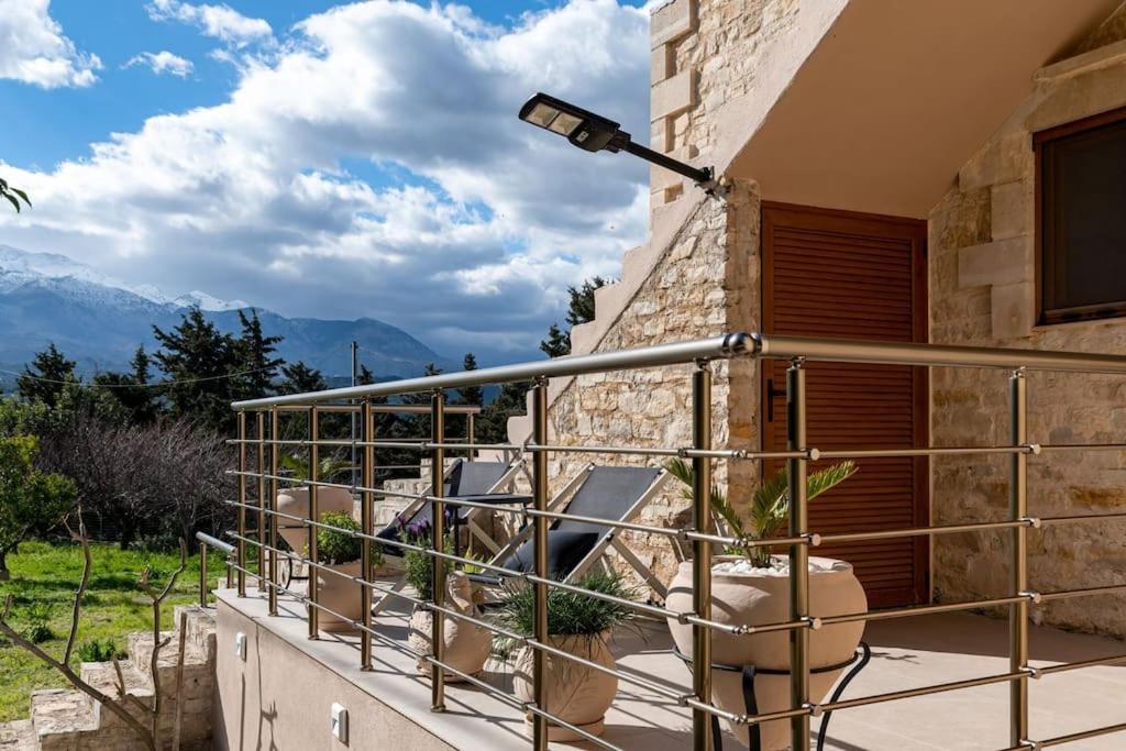 Stone Villa Halepa With Panoramic View. Neon Khorion  外观 照片