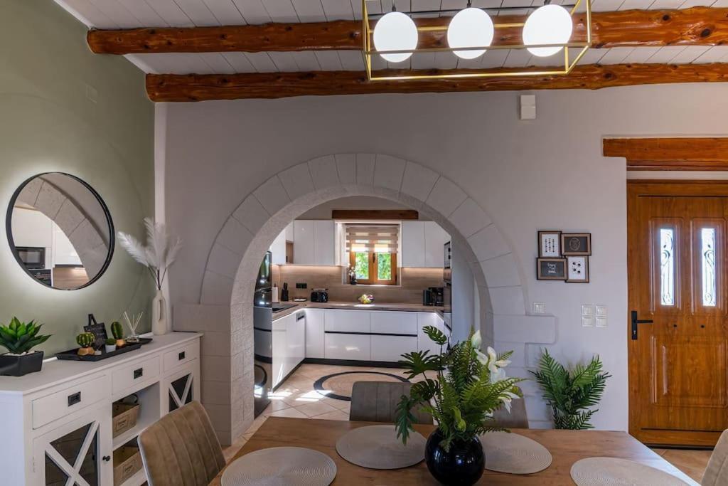 Stone Villa Halepa With Panoramic View. Neon Khorion  外观 照片