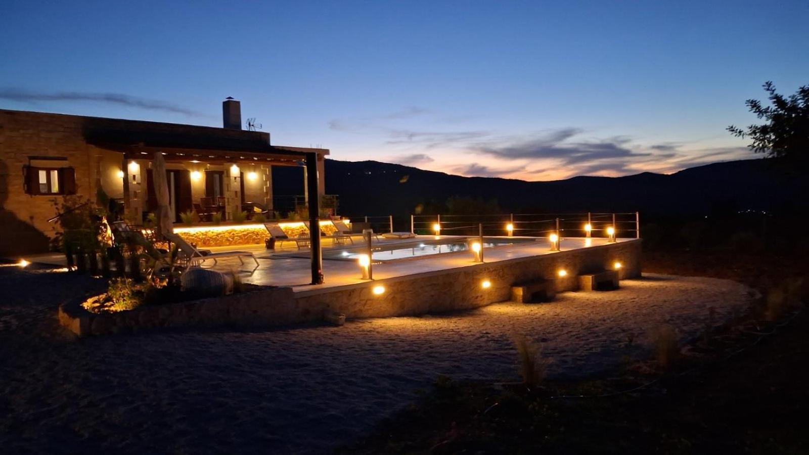 Stone Villa Halepa With Panoramic View. Neon Khorion  外观 照片